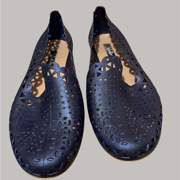Xirella Navy Blue Scalloped Women's Flats - Picture 8 of 12